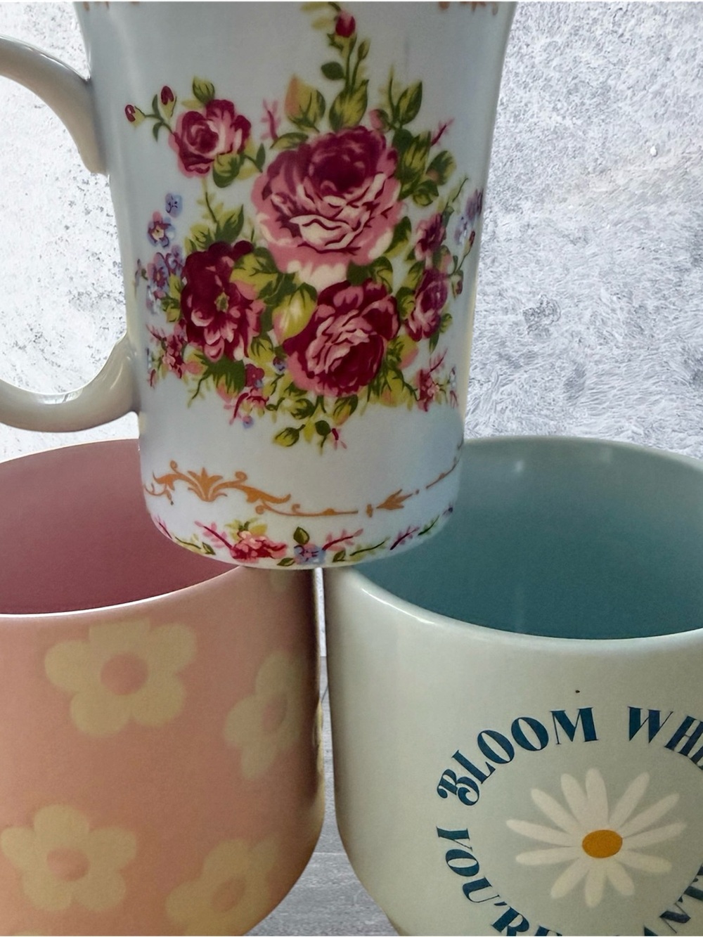 intage-Style Mug Bundle | Floral & Daisy Mug Set of 3 - Picture 4 of 7